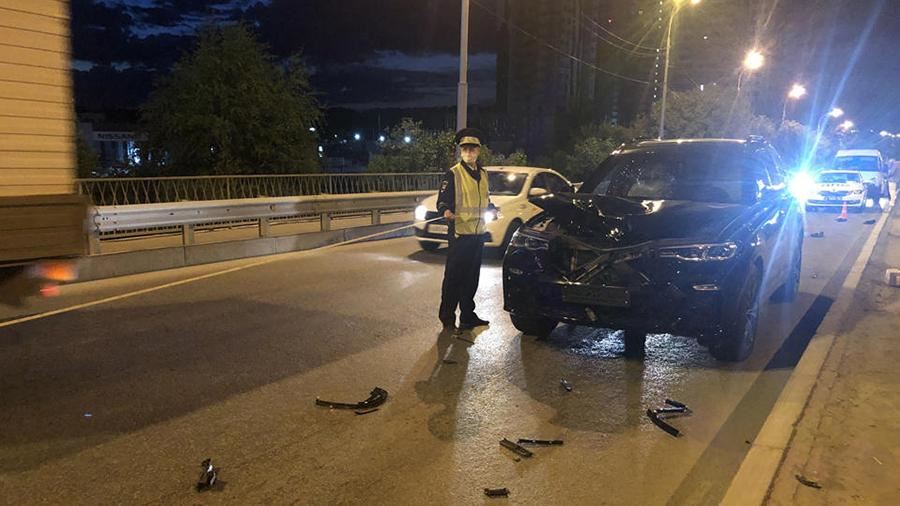 Автомобиль сбил пешехода в Екатеринбурге<br />
