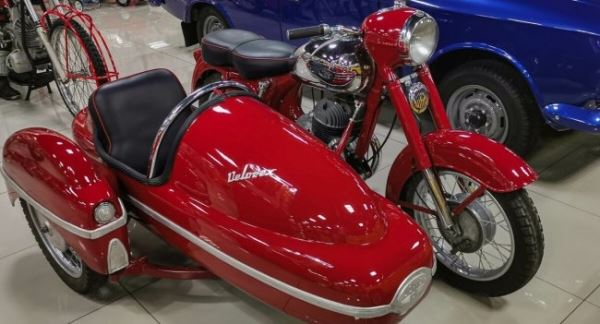 Самый красивый мотоцикл, который можно было купить в СССР. Jawa 350 с коляской Velorex