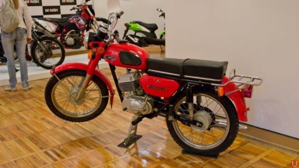 Сколько стоил мотоцикл “Минск” в советские времена, и сколько он стоит теперь?