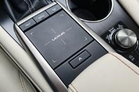 Тест-драйв Lexus RX